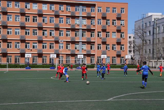 英超上半场战报：曼城2-1领先，哈兰德进球破纪录，福登结束进球荒